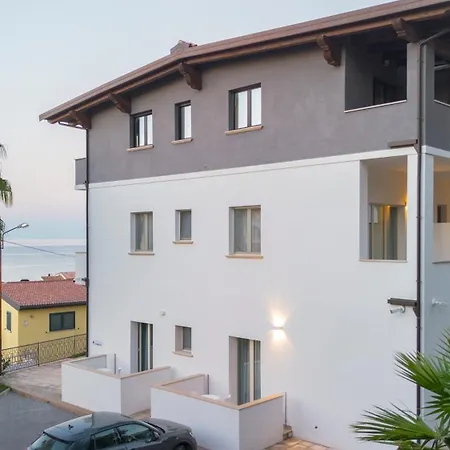 Fiore Di Cappero By Calabria Bed & Breakfast 4*